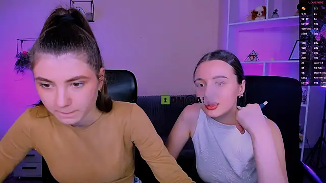 lissa night online show from November 18, 2025, 3:04 pm