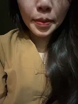 Snapshot of Bella_7777 chatting on May 29, 2026, 12:55 pm Bella 7777 online show from May 29, 2026, 12:55 pm