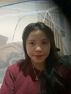 Bella 7777 online show from September 17, 2025, 5:15 pm