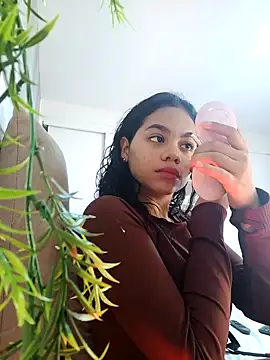 Celine Lee online show from September 23, 2025, 2:57 pm