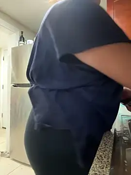 Snapshot of kittenxd4 chatting on September 8, 2025, 10:53 pm kittenxd4 online show from September 8, 2025, 10:53 pm