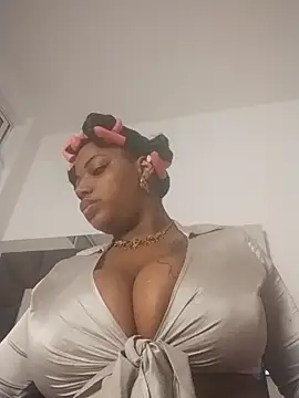 SheilaCoopers  online show from March 26, 2026, 10:46 am