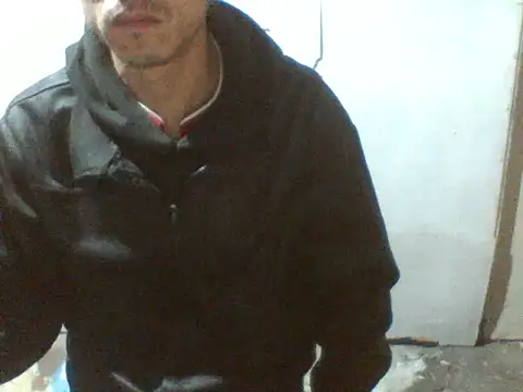 Snapshot of Lunaty00 chatting on February 3, 2026, 7:46 am Lunaty00 online show from February 3, 2026, 7:46 am