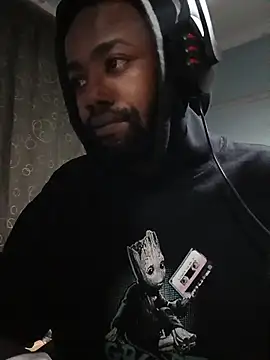 Snapshot of GhostYangempela chatting on November 3, 2025, 8:12 pm GhostYangempela online show from November 3, 2025, 8:12 pm