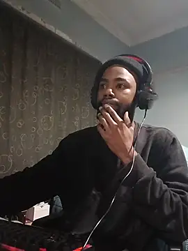 Snapshot of GhostYangempela chatting on November 7, 2025, 6:56 pm GhostYangempela online show from November 7, 2025, 6:56 pm