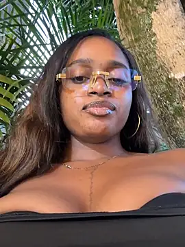 Snapshot of darle_volant chatting on February 11, 2026, 10:42 pm darle volant online show from February 11, 2026, 10:42 pm