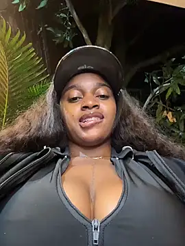 Snapshot of darle_volant chatting on May 5, 2026, 4:48 am darle volant online show from May 5, 2026, 4:48 am