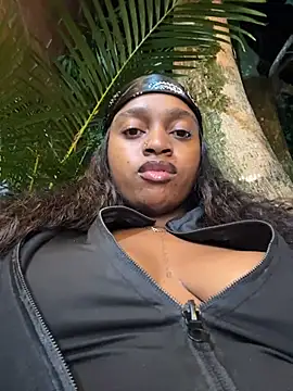 Snapshot of darle_volant chatting on April 24, 2026, 4:36 am darle volant online show from April 24, 2026, 4:36 am