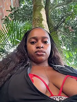 Snapshot of darle_volant chatting on April 19, 2026, 1:34 pm darle volant online show from April 19, 2026, 1:34 pm
