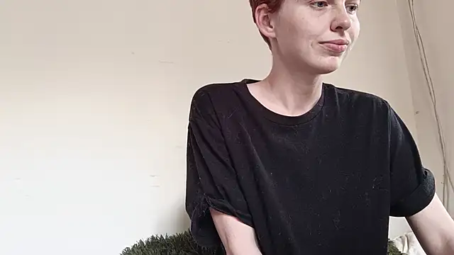 Snapshot of nyxofempusa chatting on December 3, 2025, 5:34 pm nyxofempusa online show from December 3, 2025, 5:34 pm