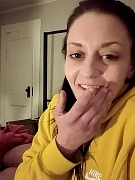 SweetnessSugar online show from October 27, 2025, 10:05 am