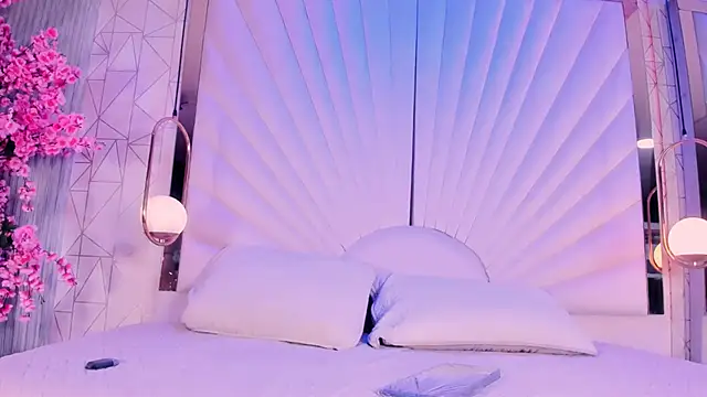Snapshot of VesperVelvet chatting on May 2, 2026, 5:01 am VesperVelvet online show from May 2, 2026, 5:01 am