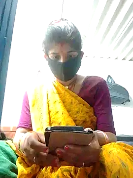 juhijaan2005 online show from September 17, 2025, 5:26 pm