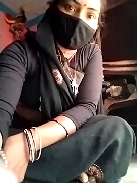 juhijaan2005 online show from December 19, 2025, 8:49 am