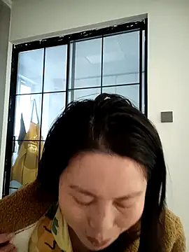 Snapshot of chengcheng12 chatting on November 27, 2025, 12:00 am chengcheng12 online show from November 27, 2025, 12:00 am