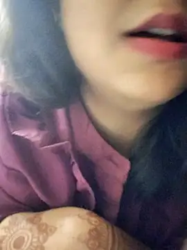 Snapshot of nishaa_baby chatting on October 12, 2025, 1:12 pm nishaa baby online show from October 12, 2025, 1:12 pm