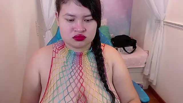 Snapshot of Madison_Copers chatting on September 24, 2025, 12:00 pm Madison Copers online show from September 24, 2025, 12:00 pm