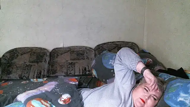 Lana555 online show from April 18, 2026, 7:07 pm