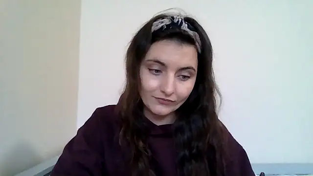 Snapshot of DInaraXRose chatting on November 18, 2025, 10:51 am DInaraXRose online show from November 18, 2025, 10:51 am