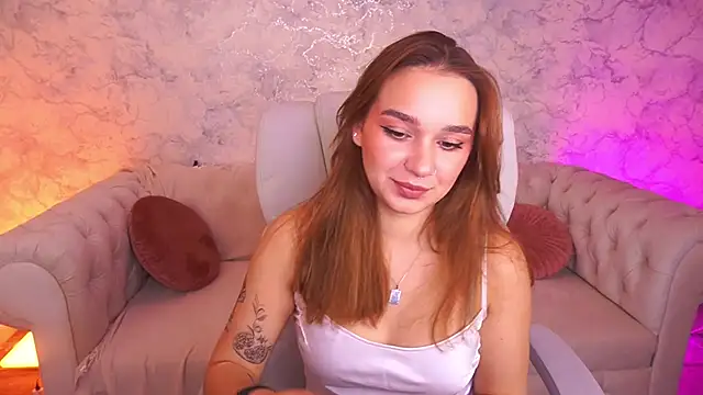 UrMuseOn online show from November 2, 2025, 7:57 am