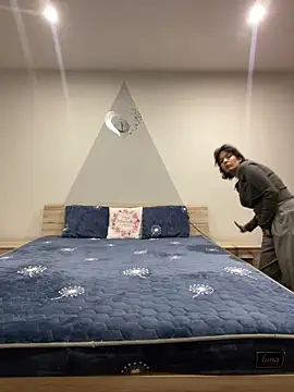 Snapshot of Piggiteablacktea chatting on December 19, 2025, 6:54 pm Piggiteablacktea online show from December 19, 2025, 6:54 pm