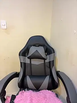 Snapshot of Vliacoooper2 chatting on September 9, 2025, 9:19 am Vliacoooper2 online show from September 9, 2025, 9:19 am