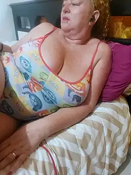 Snapshot of Miss-tetas chatting on December 2, 2025, 1:02 pm Miss-tetas online show from December 2, 2025, 1:02 pm