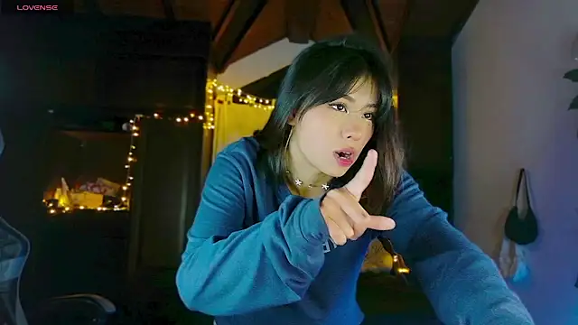 Shisuku Sophi online show from April 18, 2026, 6:05 am