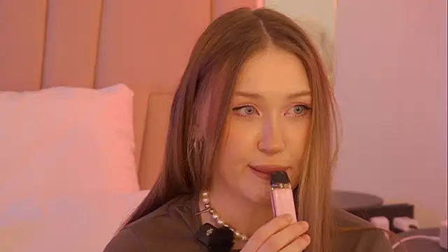 NancySmitts online show from February 1, 2026, 4:05 pm