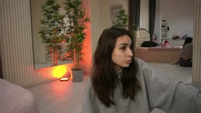 Snapshot of EmmaBlanco chatting on February 19, 2026, 7:55 pm EmmaBlanco online show from February 19, 2026, 7:55 pm