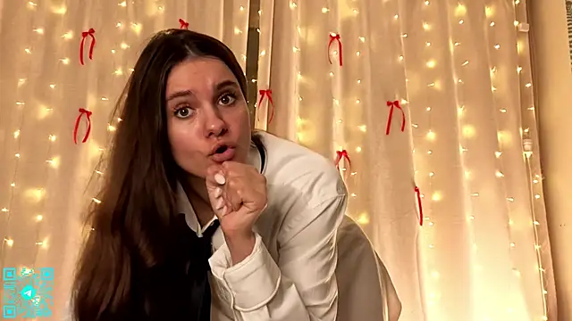 chloemilka online show from February 20, 2026, 5:15 pm