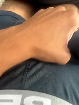 Snapshot of Coloureddickforyou chatting on November 5, 2025, 11:13 am Coloureddickforyou online show from November 5, 2025, 11:13 am