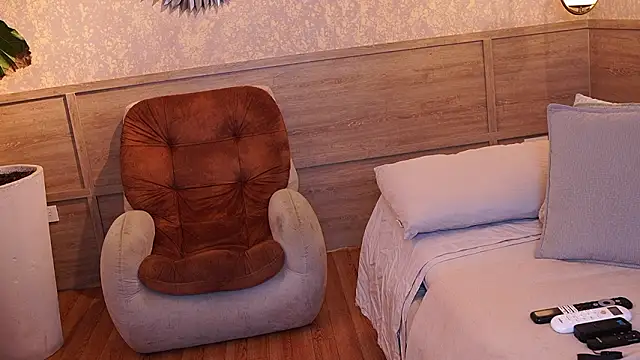 Snapshot of Ethan_occonor chatting on February 20, 2026, 12:29 pm Ethan occonor online show from February 20, 2026, 12:29 pm