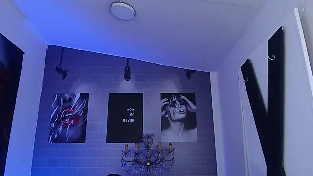 aleesha cameron02 online show from December 14, 2025, 12:11 pm