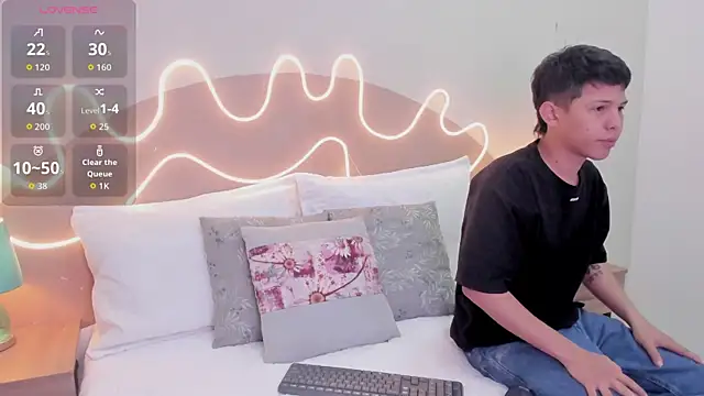 Enrrixxx  online show from October 21, 2025, 12:21 am