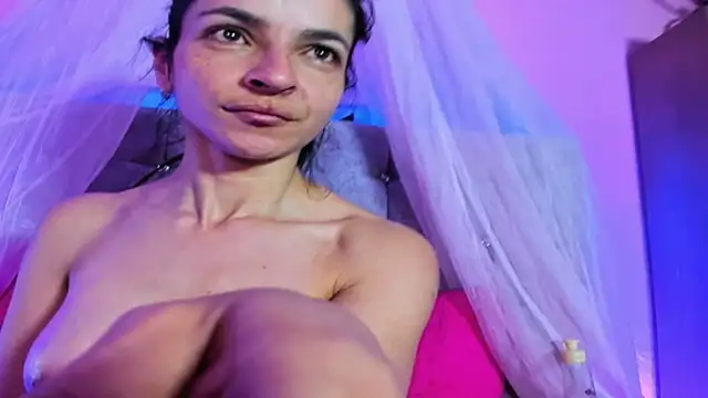 karol rose online show from November 23, 2025, 9:52 am