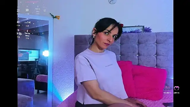 Snapshot of karol_rose chatting on October 1, 2025, 9:40 pm karol rose online show from October 1, 2025, 9:40 pm