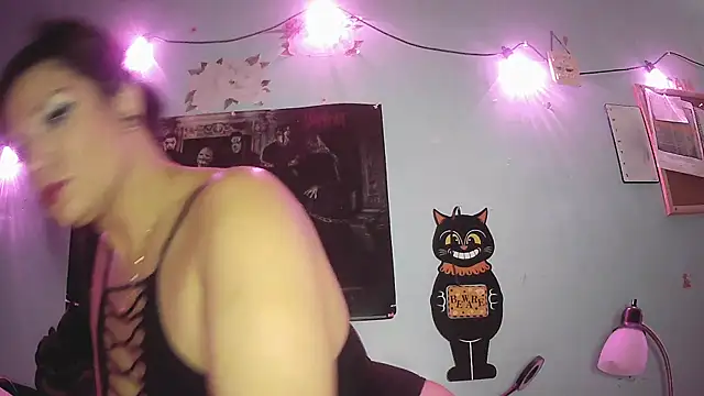 Snapshot of ovmilf chatting on December 3, 2025, 3:22 pm ovmilf online show from December 3, 2025, 3:22 pm