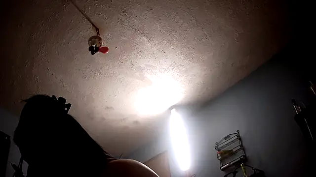 Snapshot of ovmilf chatting on September 12, 2025, 8:03 am ovmilf online show from September 12, 2025, 8:03 am