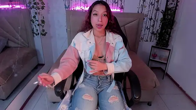 anna moon11 online show from March 12, 2026, 4:51 am