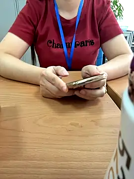 PhuongNhi21 online show from October 29, 2025, 1:26 am