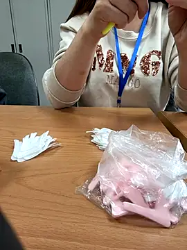 PhuongNhi21 online show from October 24, 2025, 1:48 am