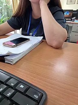 PhuongNhi21 online show from September 12, 2025, 1:50 am