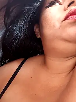 RosenRot07 online show from September 13, 2025, 9:04 pm