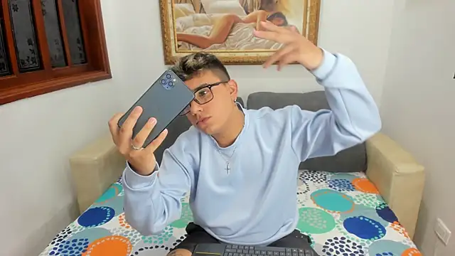 DavilANDkevin2 online show from November 19, 2025, 2:33 am