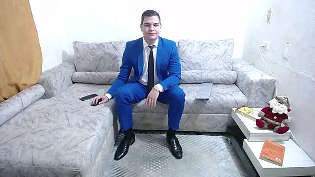 Victor Maitland online show from December 16, 2025, 8:46 pm