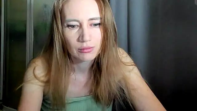 Snapshot of JessFoxxx chatting on May 28, 2026, 2:08 am JessFoxxx online show from May 28, 2026, 2:08 am