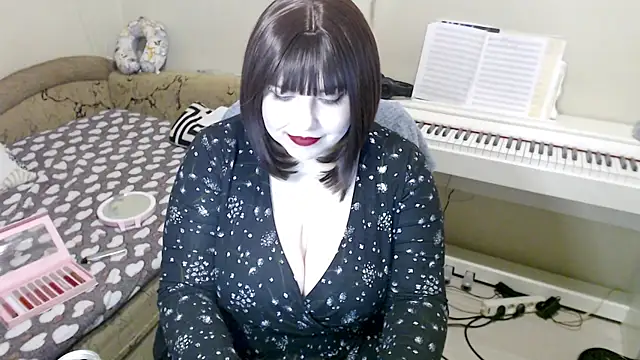 -heartsease- online show from January 17, 2026, 7:39 pm