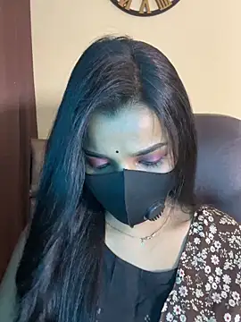 Snapshot of its_ur_flora chatting on February 14, 2026, 8:53 pm its ur flora online show from February 14, 2026, 8:53 pm