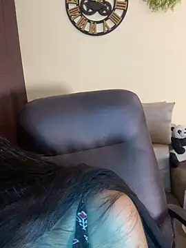 Snapshot of its_ur_flora chatting on February 24, 2026, 9:15 pm its ur flora online show from February 24, 2026, 9:15 pm